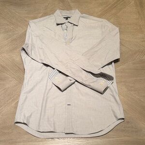 Banana Republic Light Gray Casual Button-Down Shirt